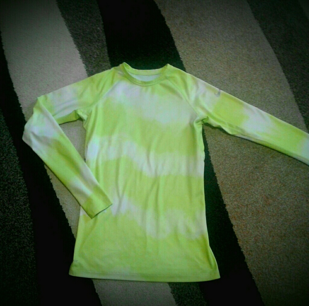 Nike Pro Combat tye dye thumb hole sz small